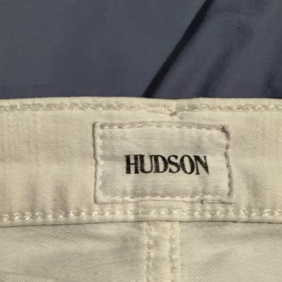 Hudson women’s White Frayed Hem Jeans - Picture 4 of 6
